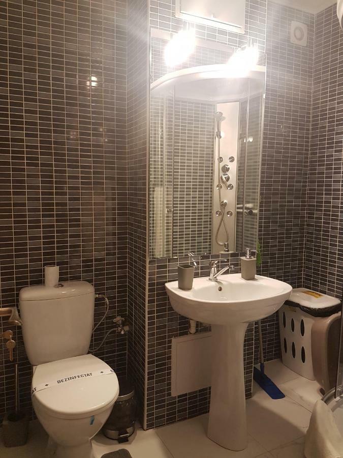 Casa Mirage Apartment ไกรโอวา ภายนอก รูปภาพ